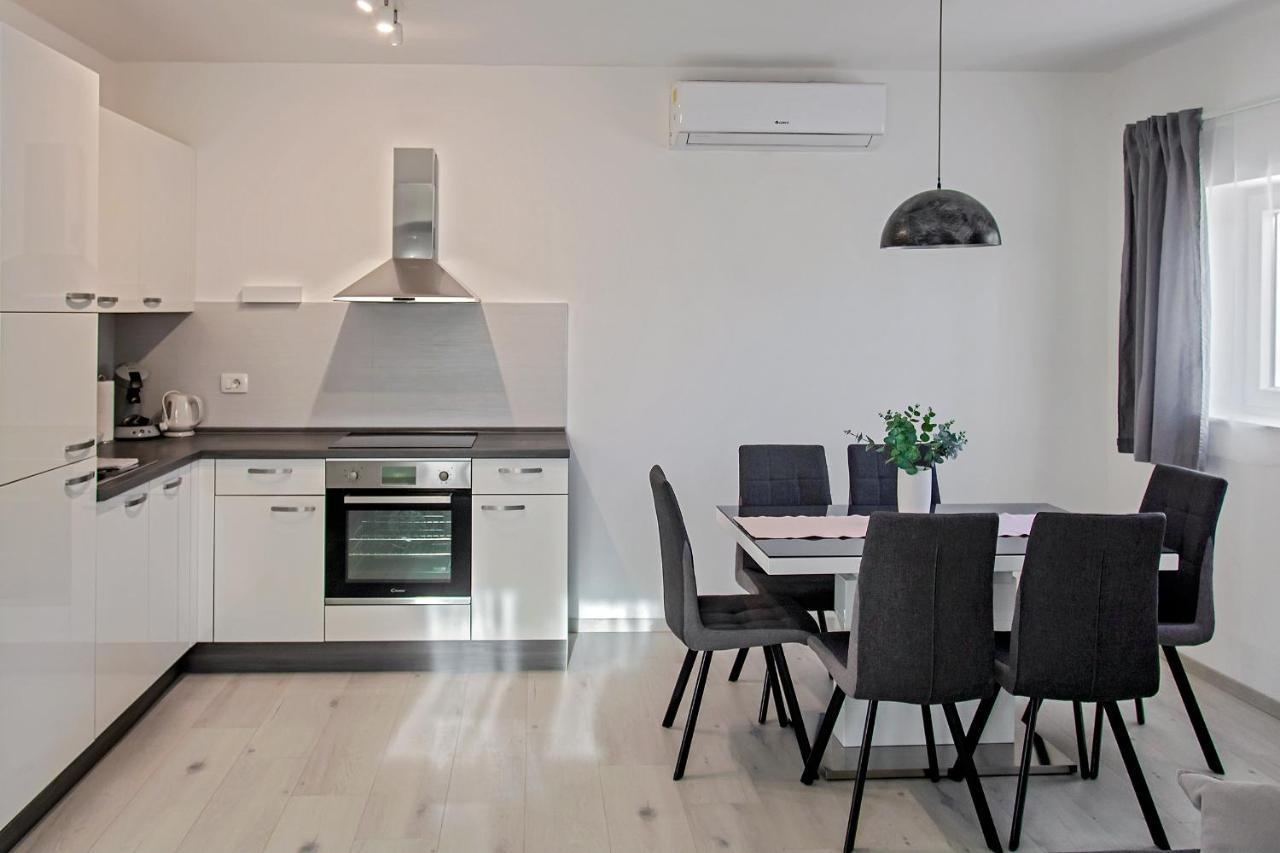 Apartment Stocic 로고즈니차 외부 사진