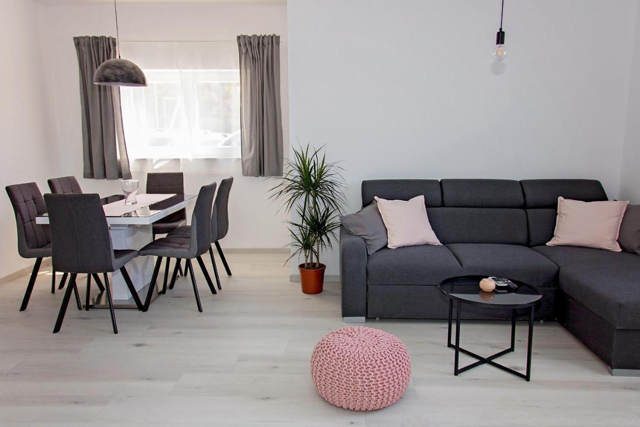 Apartment Stocic 로고즈니차 외부 사진